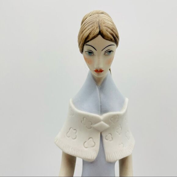 Vintage Royal Dux Bohemia Lady with Flowers Stretched Bisque Porcelain Figurine - Picture 2 of 9